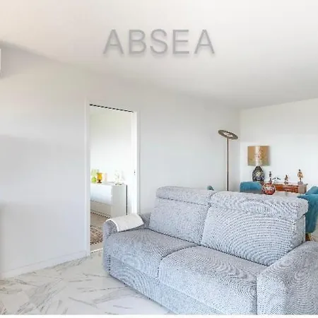 2 Pieces Vue Ouest Apartment